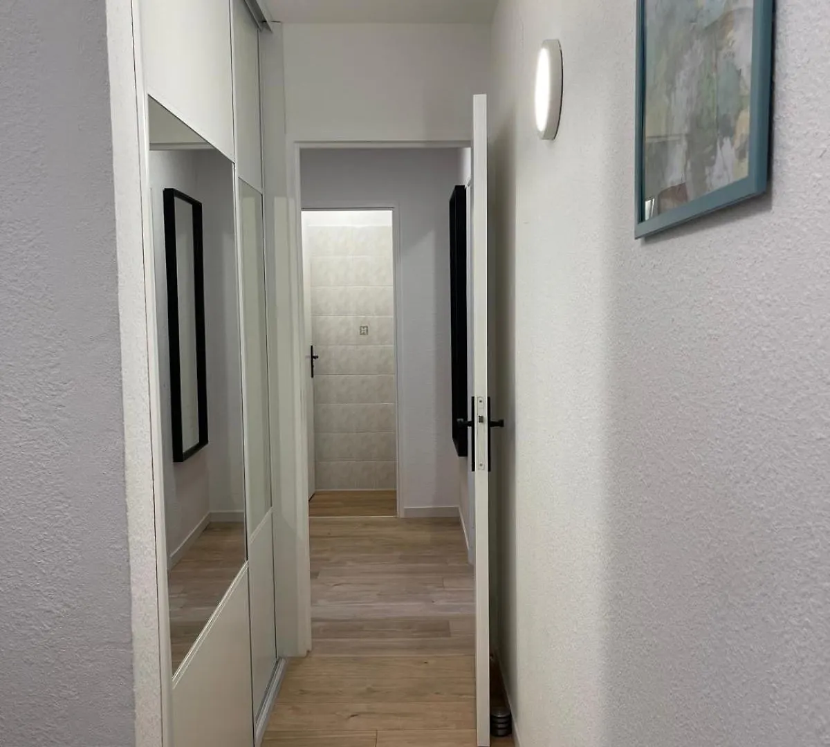 Family Apartment - Fully Equipped, Close To Sandy Beaches & Restaurants, Pool, Balcony, Garage Antibes 0*,